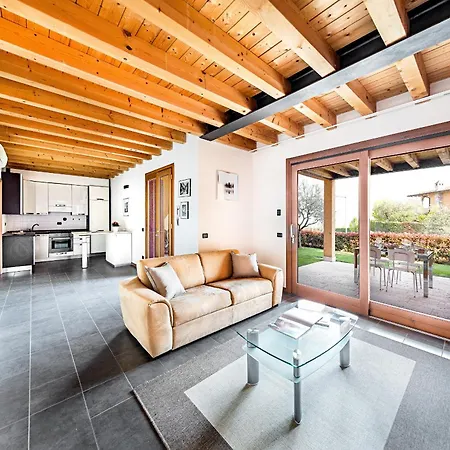 Borgo Lago Apartment *