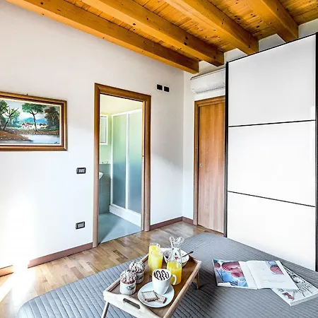 Borgo Lago Apartment