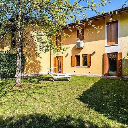 Borgo Lago *