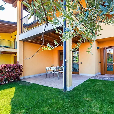 Borgo Lago *